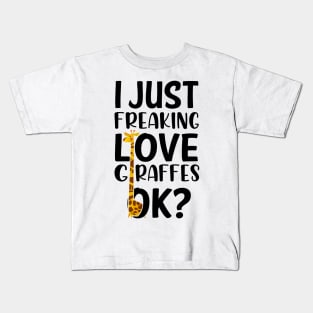 Love Giraffes Kids T-Shirt